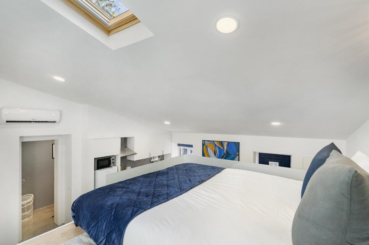 Whome Urban Escape: 1-Br W/Mezzanine Near Campo Ourique Lisbon Exterior photo